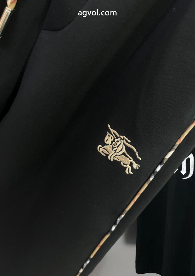 BURBERRYハイエンドバージョンは新型カジュアルパンツを独占提供_0_2
