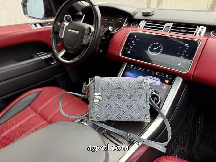 Louis Vuitton取り外し可能ショルダーストラップアルファベット組み合わせショルダーバッグ郵便配達バッグ_0_3