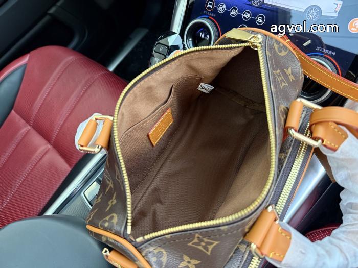 LOUIS VUITTONショルダーバッグ偽 ブランド 流行の最前線完売目前_0_3