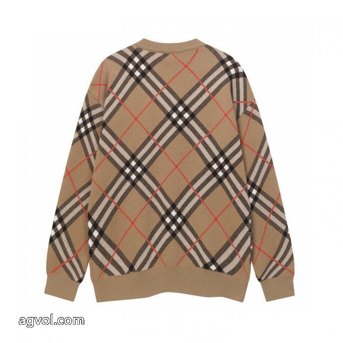 セーター通販 ブランドBURBERRYストリートに溢れるウェア今年の秋冬先行販売新作_0_0