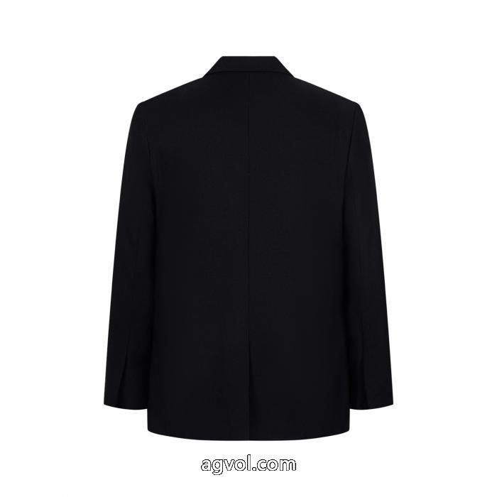 GIVENCHYの今年の新作ロックスーツコート_0_1