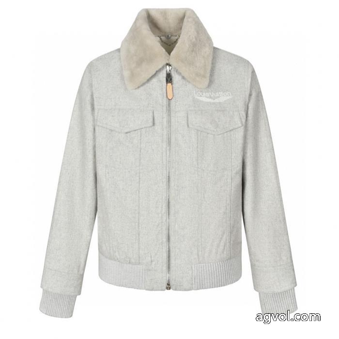 LOUIS VUITTONウールの襟継ぎ羊毛綿入れの服コート_0_0