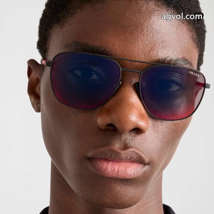 PRADA定番のモデル上品保証品質保証得価コピー ブランドメガネ_0_2