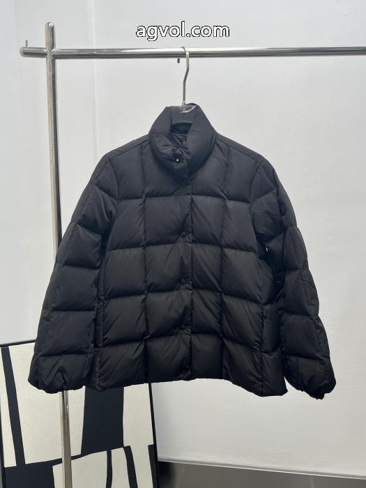 moncler早秋の新作立ち襟ダウンジャケット_0_0