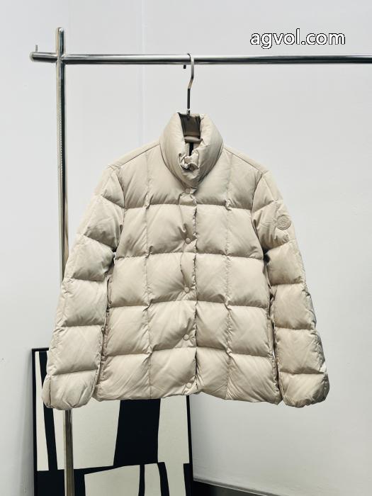 moncler早秋の新作立ち襟ダウンジャケット_0_1