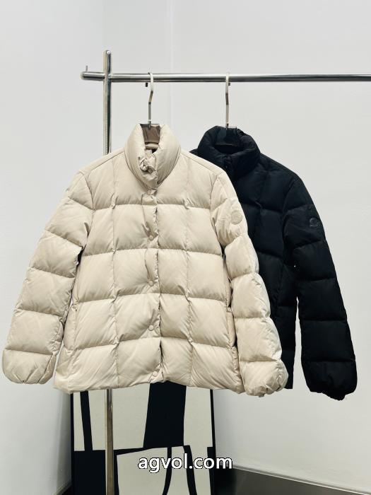 moncler早秋の新作立ち襟ダウンジャケット_0_4