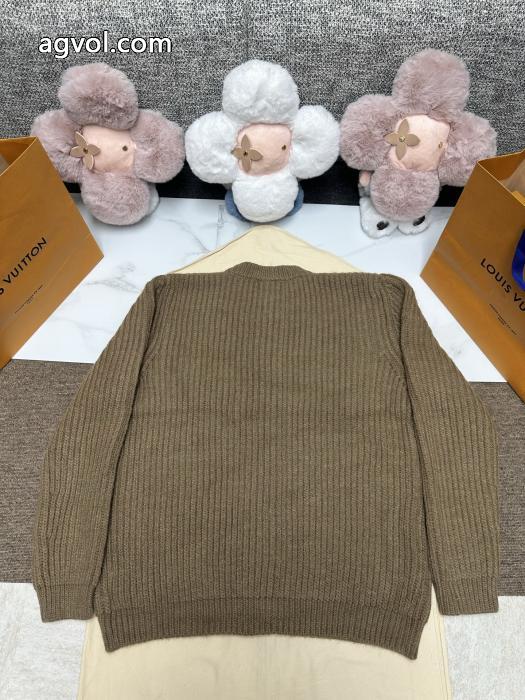 prada 25秋冬モデル三角アルファベット刺繍カーディガン_0_0