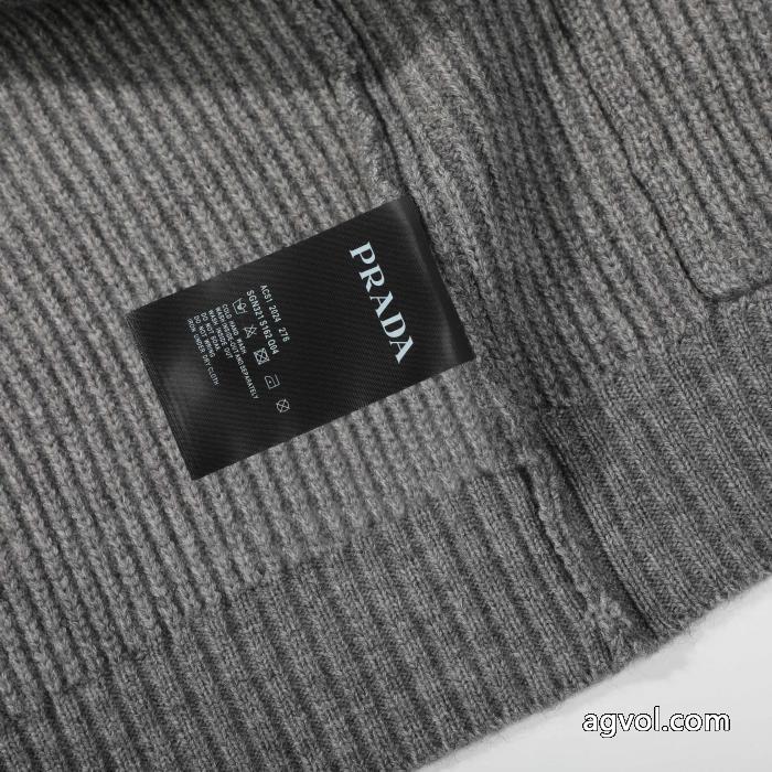 PRADAプラダ定番三角革のスタンダードジッパーニットカーディガンコート_0_6