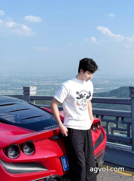 半袖TシャツーLOUIS VUITTONお得最新作 魅力的 秋季超人気アイテムブランド コピー 着払い_0_2