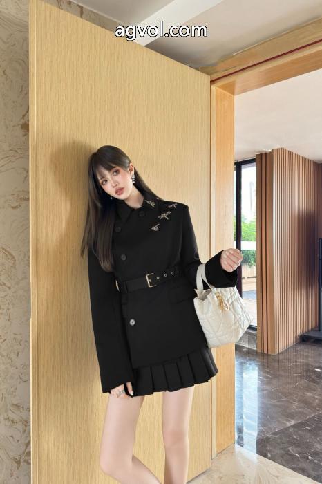 ブランド コピー 着払いコート今年人気アイテム 最安挑戦 最新モデルも顧客セールで格安DIOR_0_5