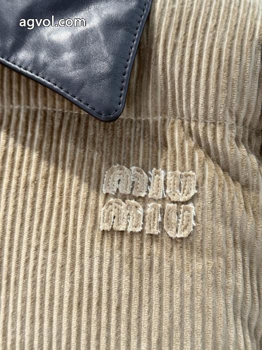 MIUMIUダウンジャケットスーパー コピー 品国内正規品送料無料 品質高き人気アイテム ネット販売限定_0_2