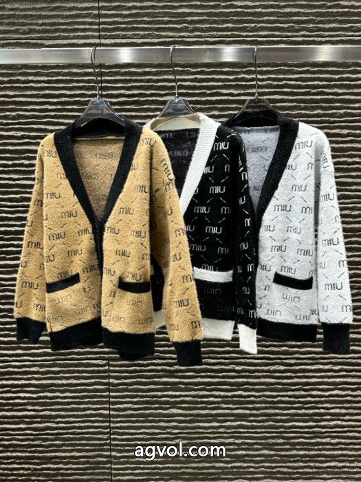 コートMIUMIU大人気商品再入荷! 限定生産品 2025SSコレクションに新着ブランド コピー ショップ_0_4