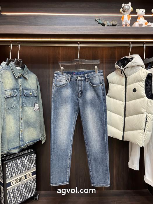 偽物 ブランド超数量限定 数量限定セール 今すぐ欲しいMONCLERジーンズ_0_0