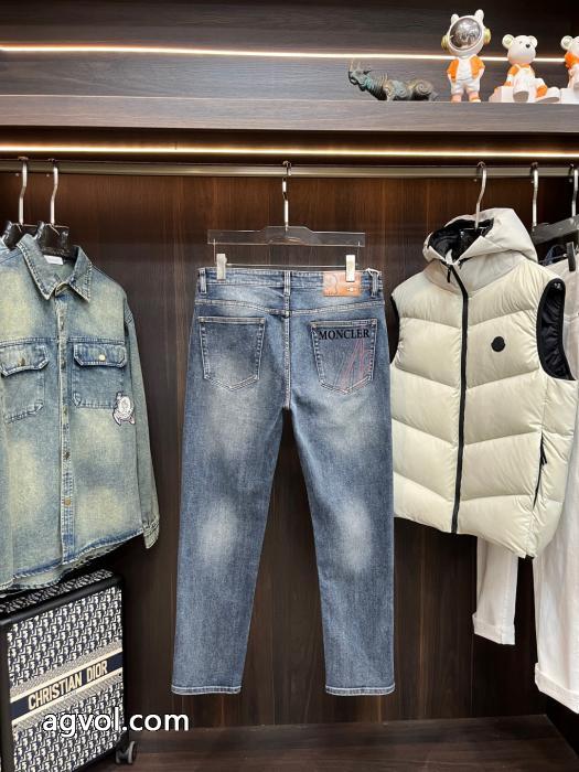 偽物 ブランド超数量限定 数量限定セール 今すぐ欲しいMONCLERジーンズ_0_1