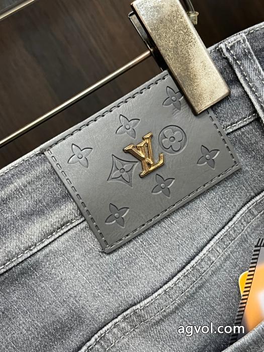 数量限定大得価 話題のブランド オンライン販売ブランド コピー 通販ジーンズLOUIS VUITTON_0_2