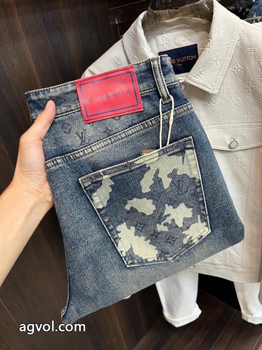 ジーンズ大胆なデザイン 上品な印象 超激得格安ブランド コピー 品LOUIS VUITTON_0_4