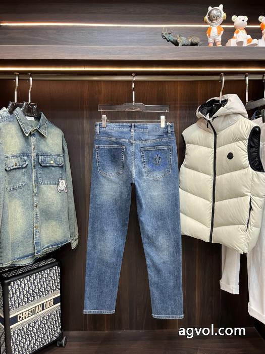 ジーンズブランド コピー 販売冬のコーデにぴったり 人気セール250%新品 最高級MONCLER_0_0
