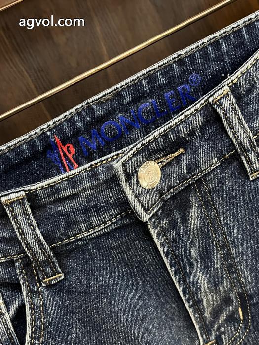 ジーンズブランド コピー 販売冬のコーデにぴったり 人気セール250%新品 最高級MONCLER_0_1
