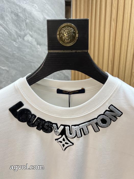 長袖TシャツLOUIS VUITTONファション性の高い 絶対欲しい 25秋冬の大人コーデブランド 偽物_0_1