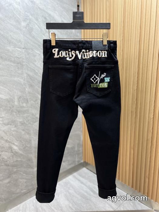 コピー ブランド 通販 安心LOUIS VUITTON上品でベーシック 雑誌掲載 落ち着いた感覚ジーンズ_0_2