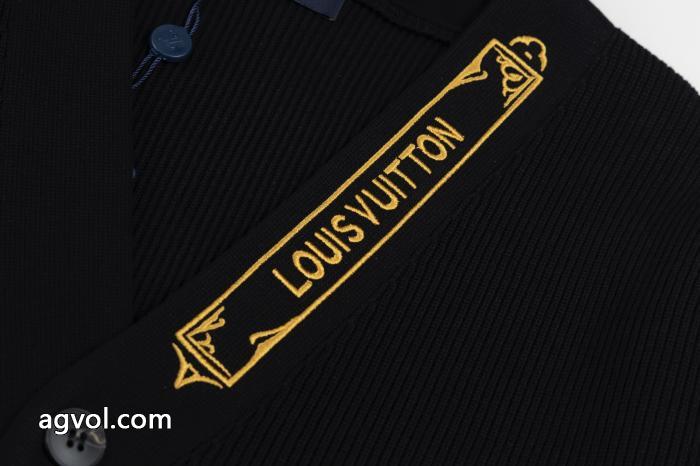 クラシックな雰囲気のトップス 大人気商品 好感度アップコートLOUIS VUITTONブランド スーパー コピー 通販_0_3