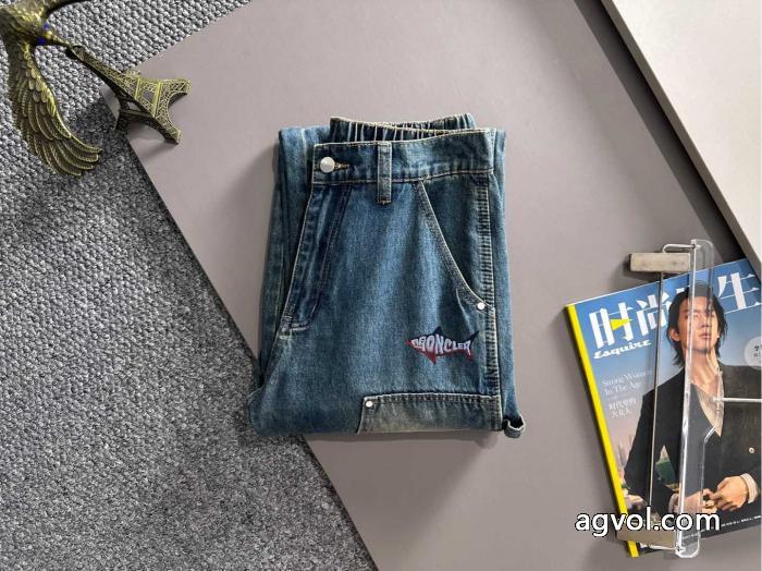 ブランド コピーMONCLERジーンズ人気復活 VIPセール激安 実用的な一品_0_3