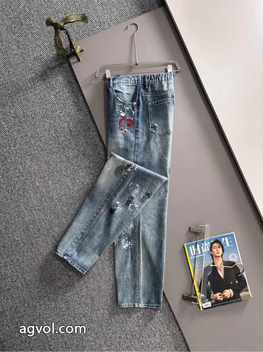 BURBERRYプリント 気軽にシンプルに使える 品質保証高品質ジーンズブランド 偽物 激安_0_2