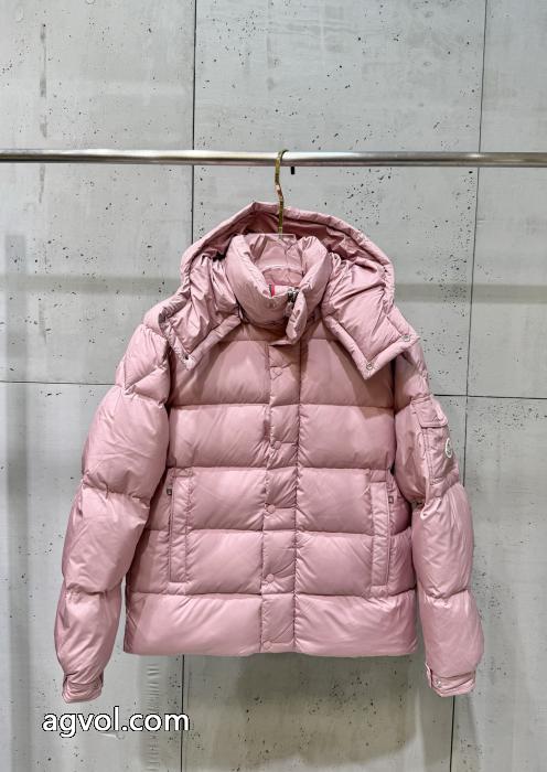 MONCLERダウンジャケット数量限定大得価 トレンドを追求した新作 根強い人気定番商品コピー 通販_0_4