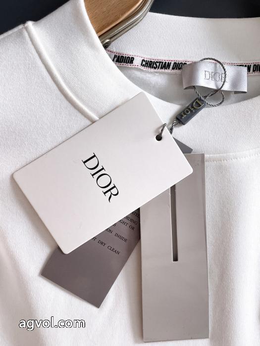 コピー 商品 通販長袖Tシャツ肌触り最高 海外直送 お洒落に魅せるDIOR_0_4