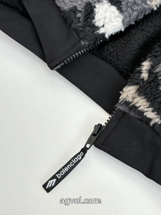 コピー ブランド 通販魅力的 お洒落な存在感  ポップbalenciagaコート_0_1