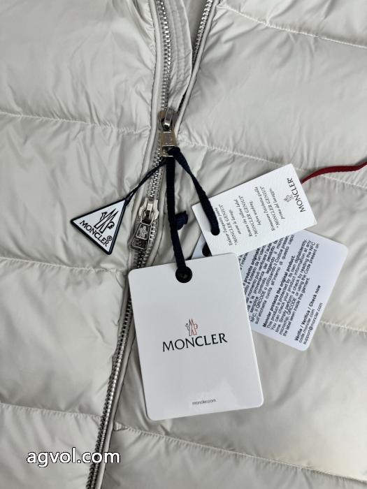 ダウンジャケット海外大人気 超激安アイテム 魅力的ブランド 通販 激安MONCLER_0_3
