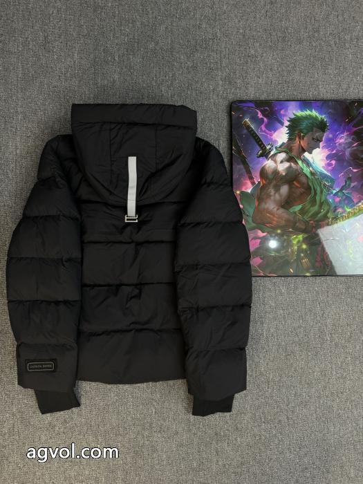 適度な光沢感があり カジュアル感 人気商品 売り切れブランド 品 スーパー コピーCanada Gooseダウンジャケット_0_2