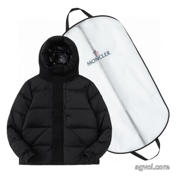 ダウンジャケットブランド コピー 販売MONCLER上質で格好い 定番人気商品 軽量で薄手の_0_0