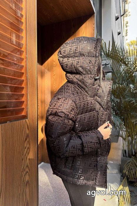 フェンディコピー 商品 通販ダウンジャケット華やかな印象 数量限定☆2025SS 男女共用_0_3