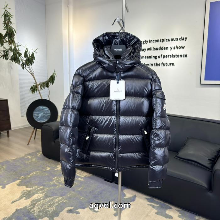 スーパー ブランド コピーダウンジャケット秋冬季節限定 早い者勝ち 数量限定特別価格MONCLER_0_0