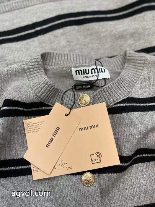 【激安】高級品通販 遂に再入荷 最安価格に挑戦中ブランド 激安セーターMIUMIU_0_0