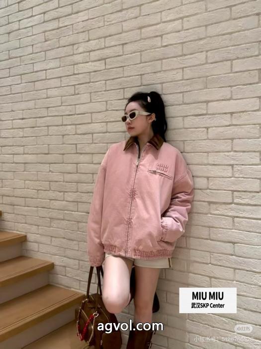 超一流のブランド 数量限定定番人気 超高機能ブランド コピー 販売綿入れコートMIUMIU_0_5