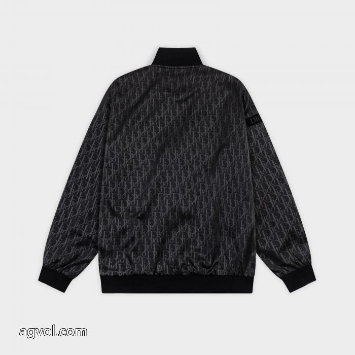 DIORジャケットコピー 商品 通販不動の人気商品 モデル大絶賛 秋冬にお世話になる定番_0_1