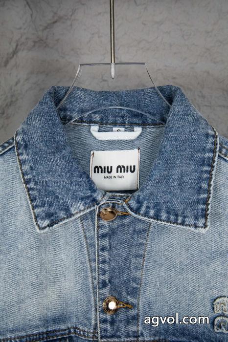 コート冬の最新ファッション 秋冬コーデと相性がいい 流行の最前線コピー 品 販売MIUMIU_0_0