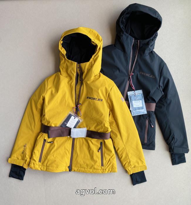当店限定 クリスマス人気商品 ヒットした価格販売ブランド コピー s 級MONCLERダウンジャケット_0_3