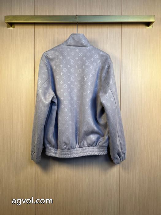 偽 ブランド 通販定番の魅力 雑誌掲載 こだわり高級 セレブ風 LOUIS VUITTONジャケット_0_1