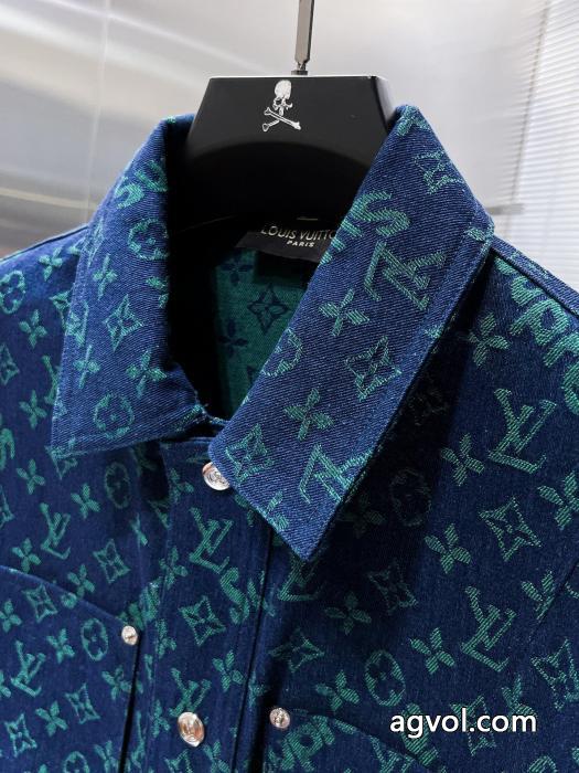 LOUIS VUITTON超限定即完売 2025大人気  モダンな印象ブランド 偽物 激安コート_0_3