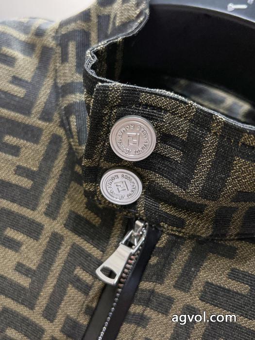 コートブランド コピー 安心大人の色気を印象に 人気定番正規品 超稀少FENDI_0_3