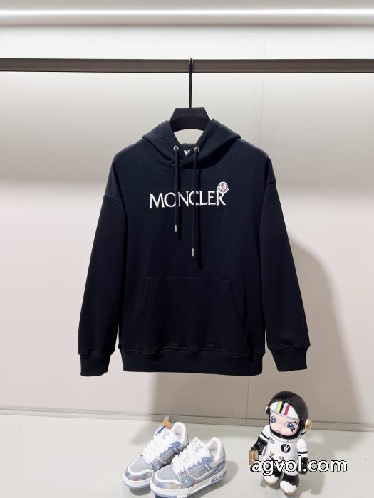 超人気デザイン 永遠の定番人気 先行販売MONCLERスーパー コピー 品パーカー_0_3