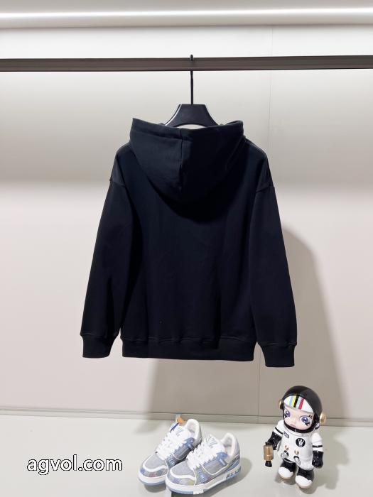 超人気デザイン 永遠の定番人気 先行販売MONCLERスーパー コピー 品パーカー_0_4