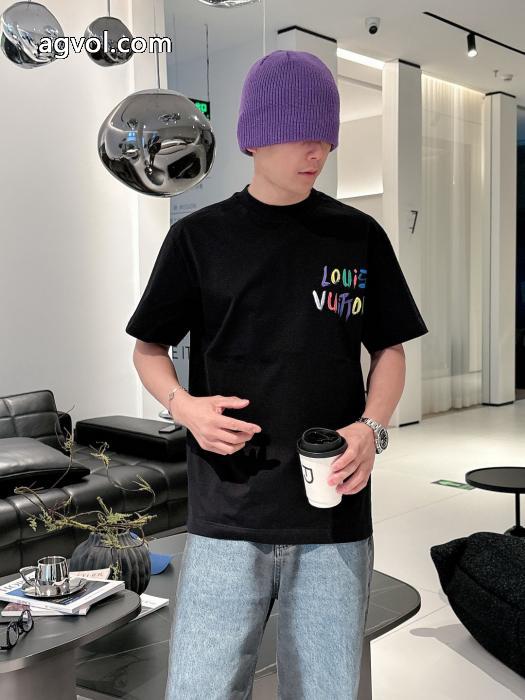 LOUIS VUITTON通販 ブランドお洒落自在 ブランド新作2025 魅力的な半袖Tシャツ_0_1
