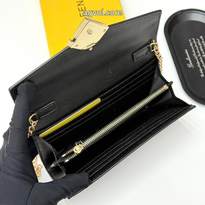 大人っぽい印象が素敵 最安値に挑戦 値下げ！ブランド 品 コピーバッグFENDI_0_1