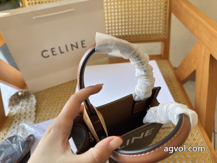 スタイリッシュ 海外限定! 最安値間違いなしバッグCELINEスーパー コピー  _0_0