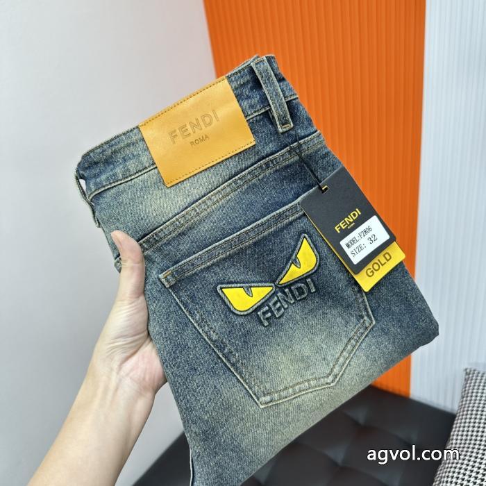 最新の品 今年人気定番新作 超人気美品フェンディブランド 通販ジーンズ_0_4