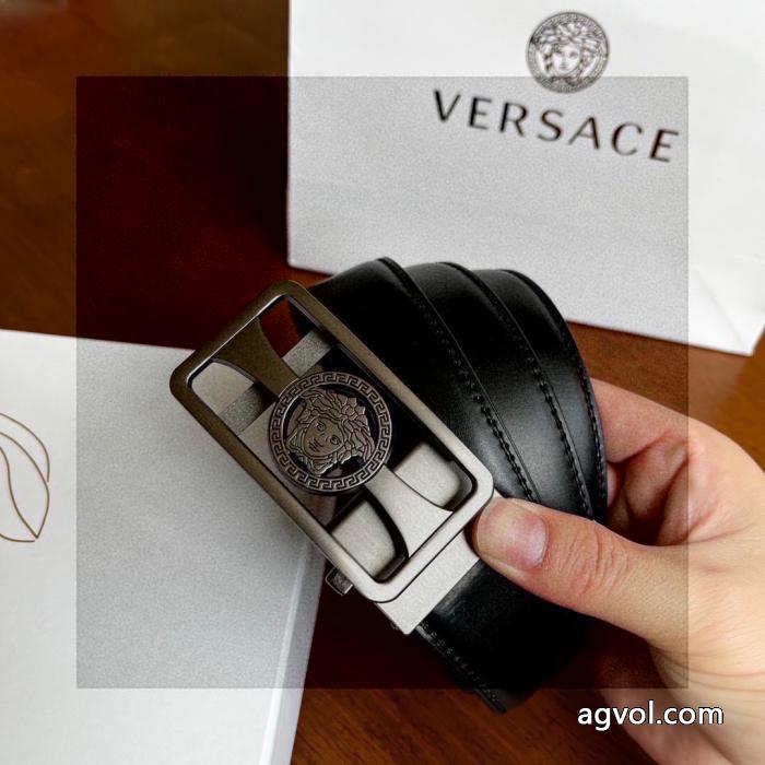 VERSACE数量限定定番人気 上品オトナ感 トレンドを追求した新作ベルトブランド 品 激安 通販_0_2
